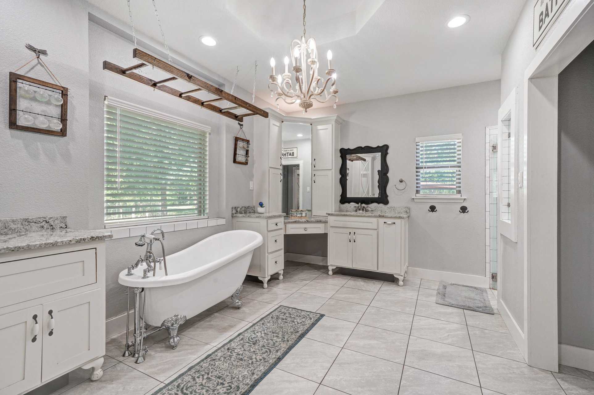 An image that shows 700 Green Tree Dr 46.jpg Small