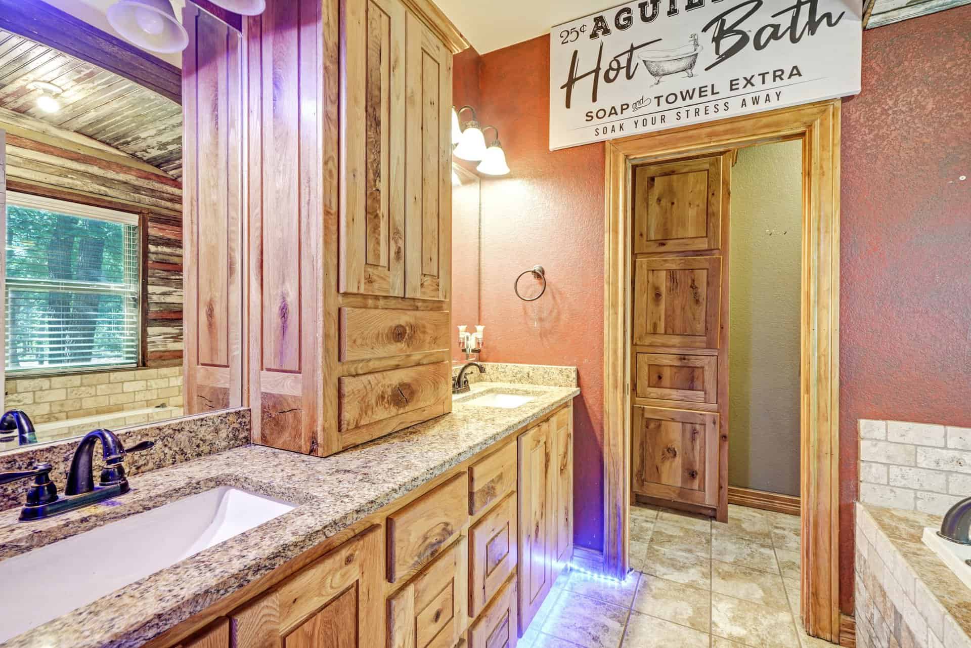 An image that shows 700 Green Tree Dr 59.jpg Small
