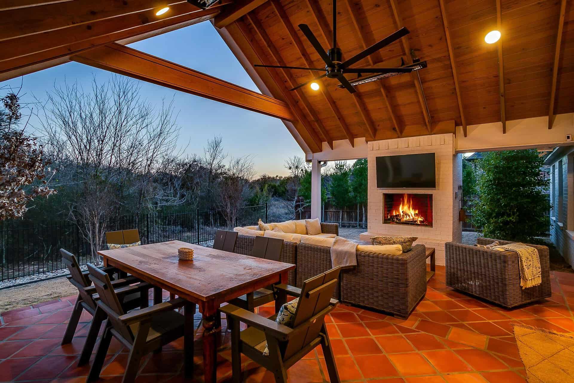 An image that shows Fireplace (1 Of 1)