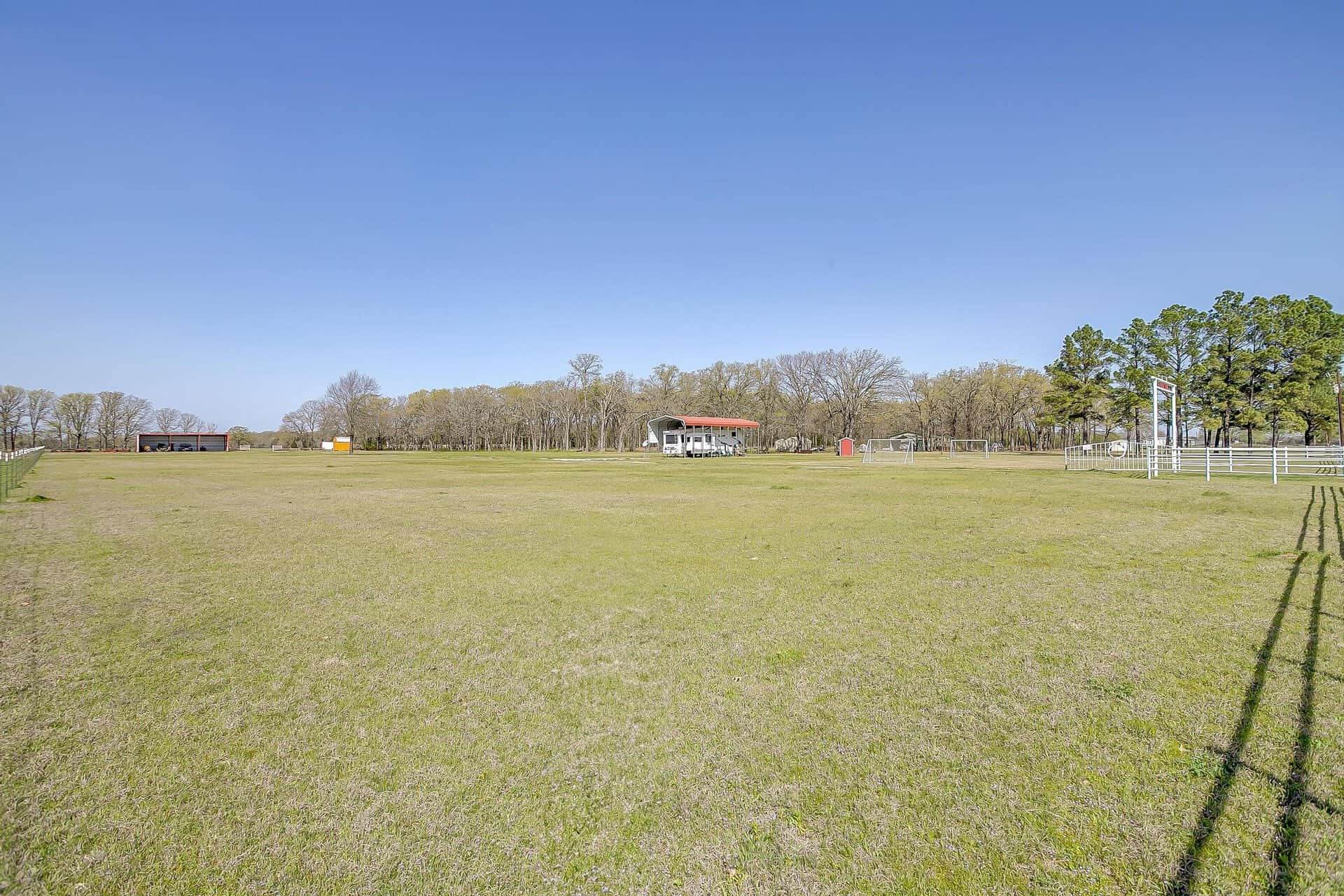An image that shows 11833 Southview Drive (14 Of 34)