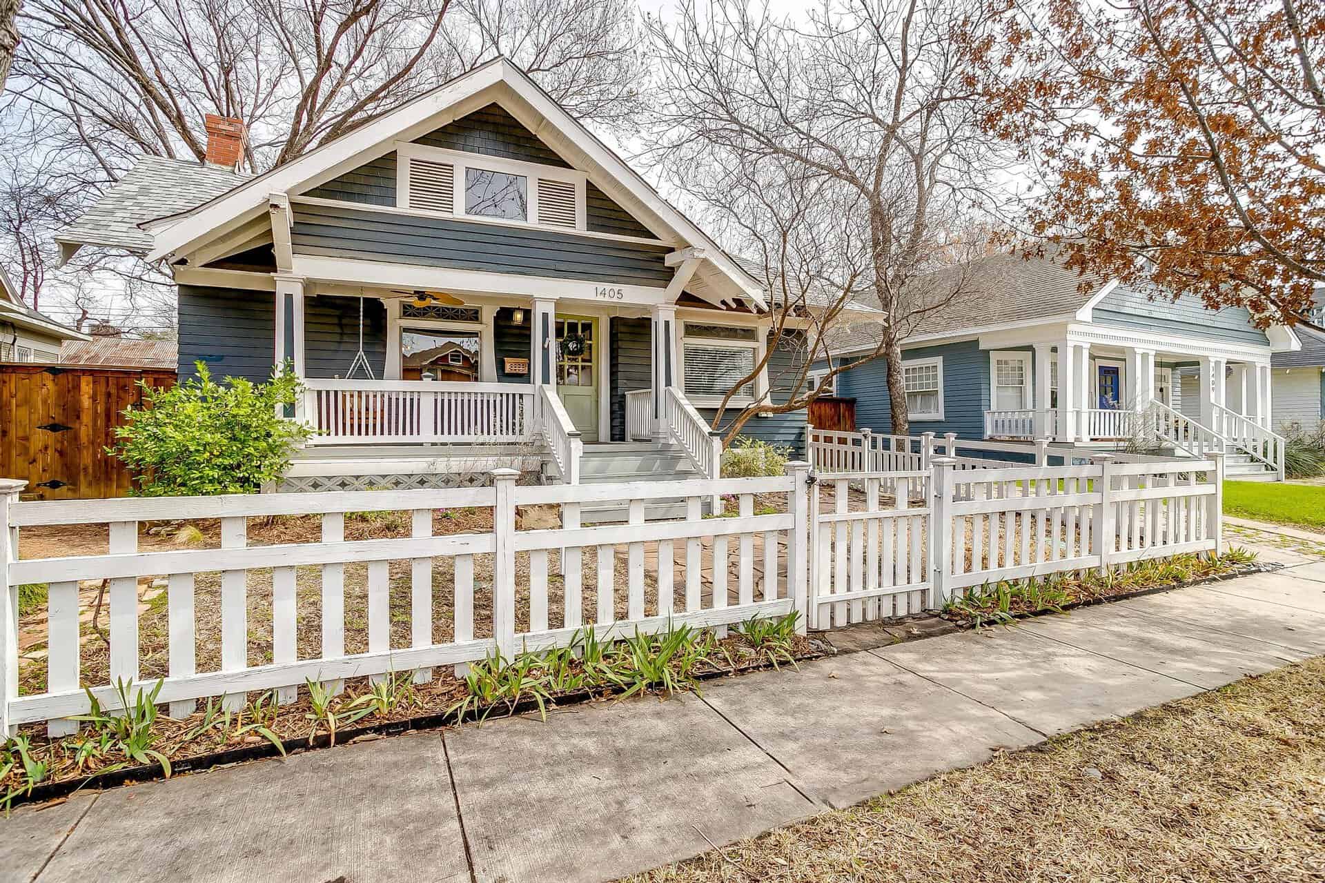 An image that shows 1405 S Henderson (1 Of 64)