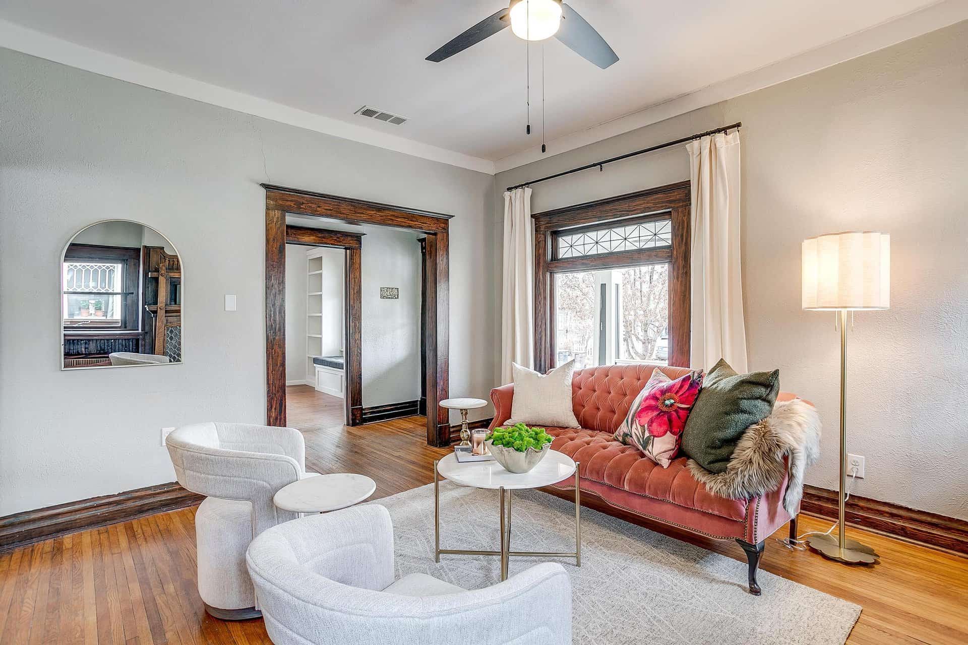An image that shows 1405 S Henderson (12 Of 64)
