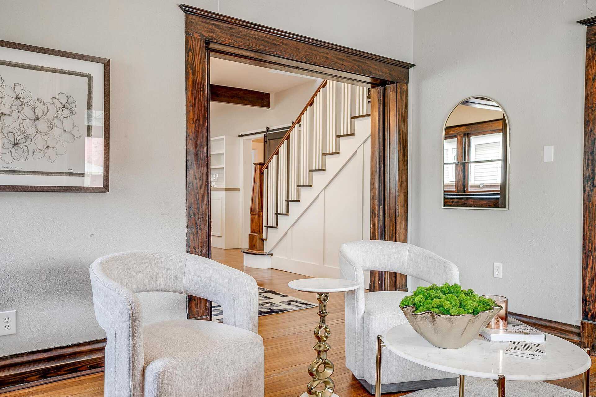 An image that shows 1405 S Henderson (13 Of 64)
