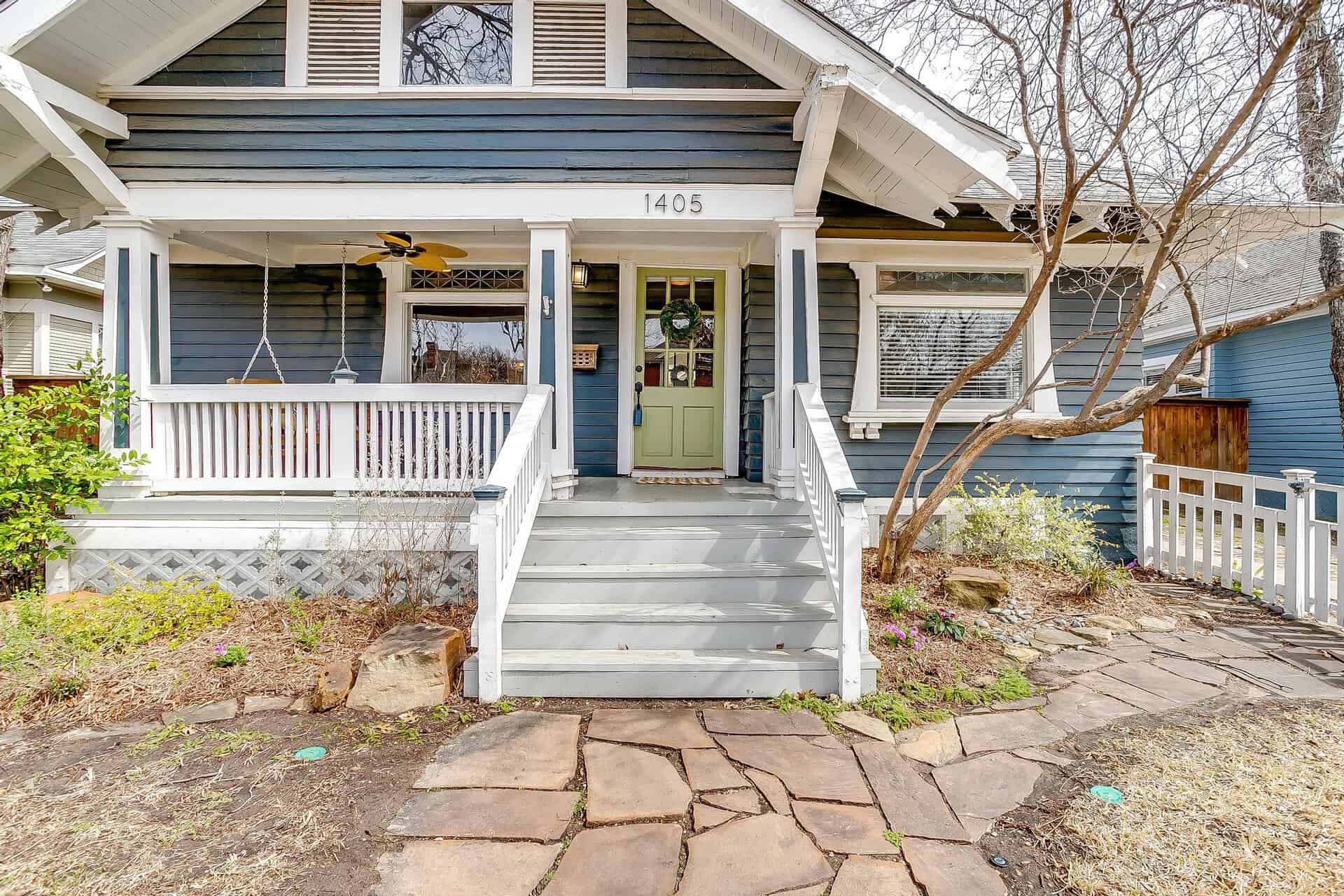 An image that shows 1405 S Henderson (4 Of 64)