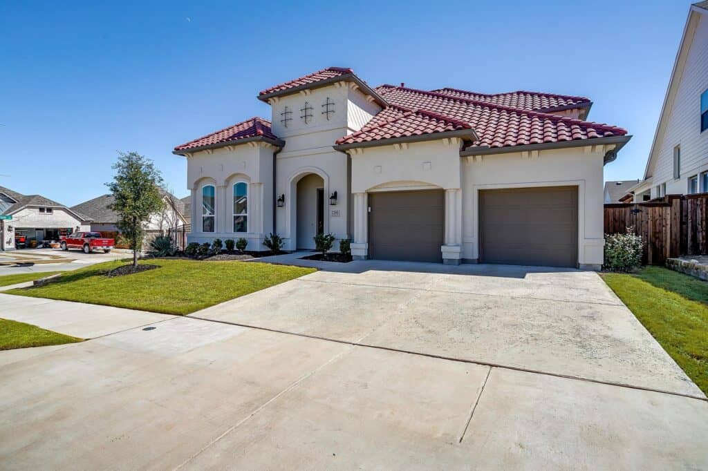 An image that shows 2201 Domingo Drive (3 Of 49)