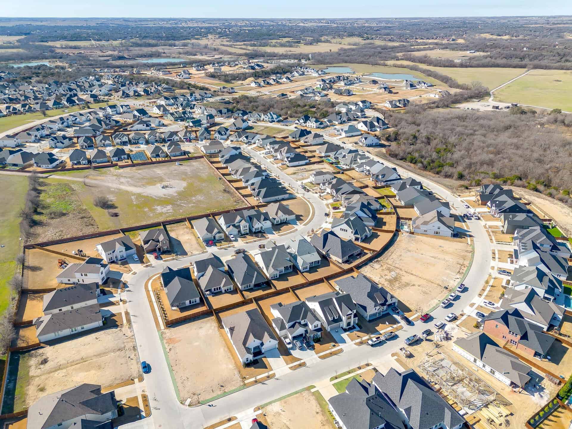 An image that shows 244 Observation Drive N (7 Of 64)