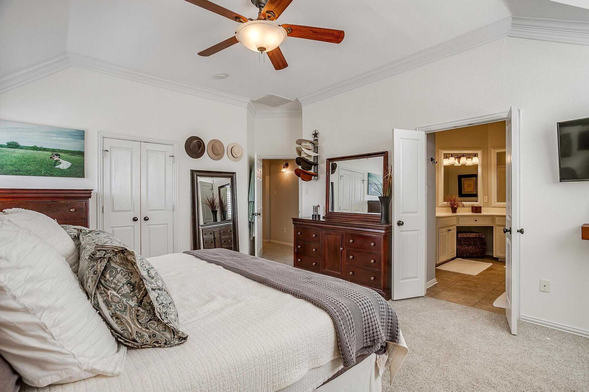 An image that shows 4263 Lake Villas Drive (19 Of 43)
