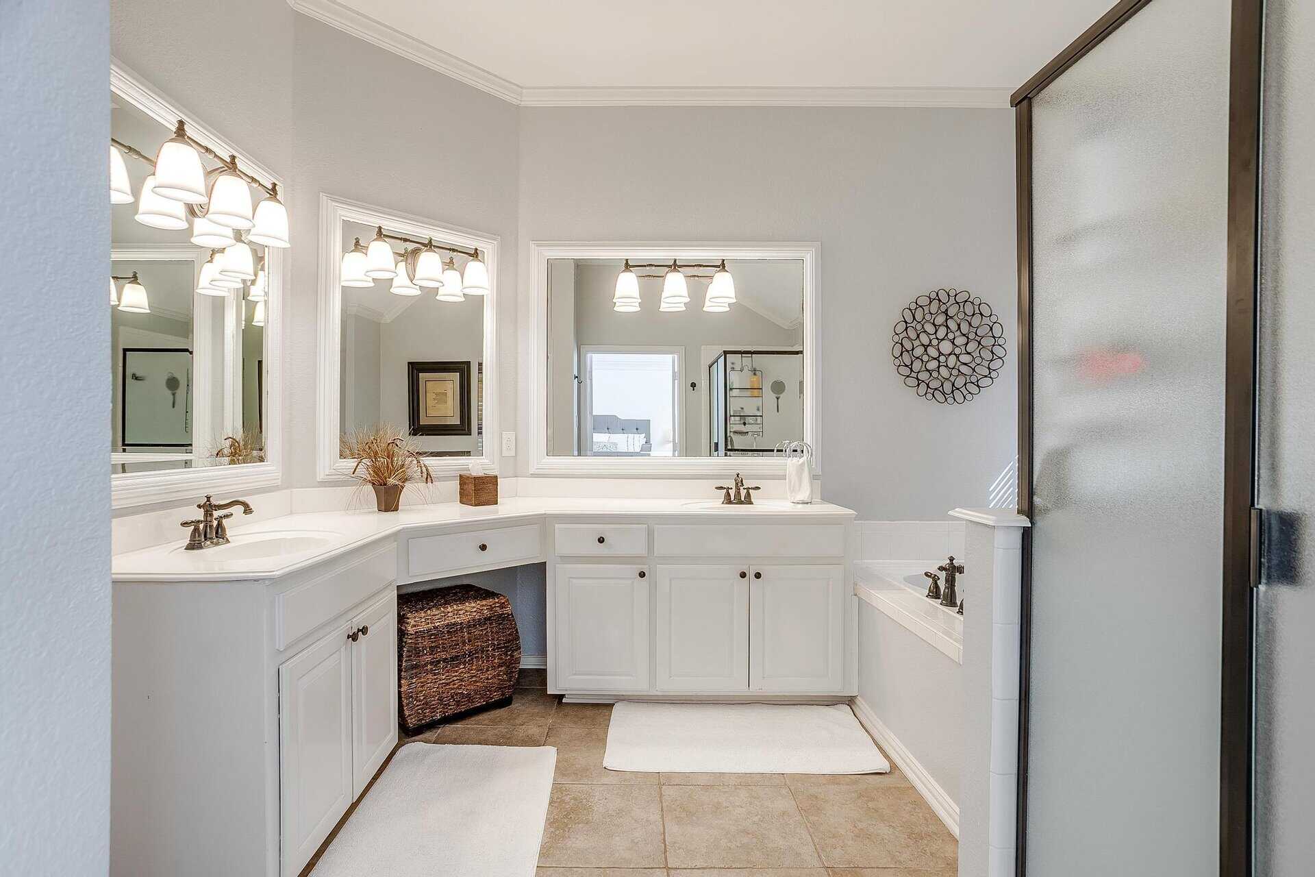 An image that shows 4263 Lake Villas Drive (20 Of 43)
