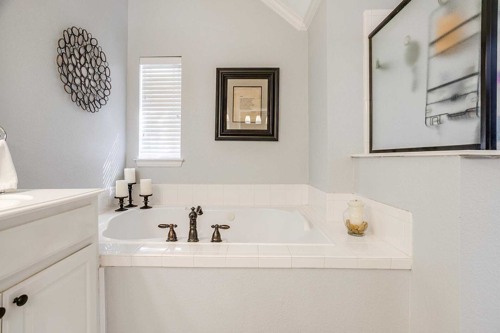 An image that shows 4263 Lake Villas Drive (21 Of 43)