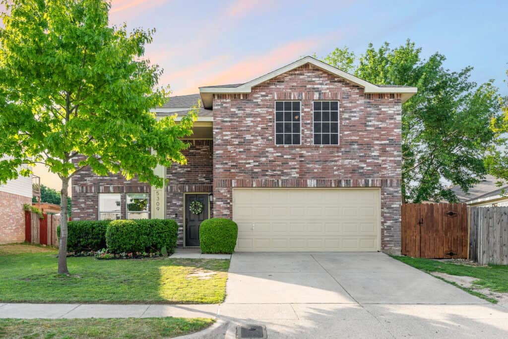 An image that shows 00 1 Web Or Mls 5309 Royal Birkdale Dr 1