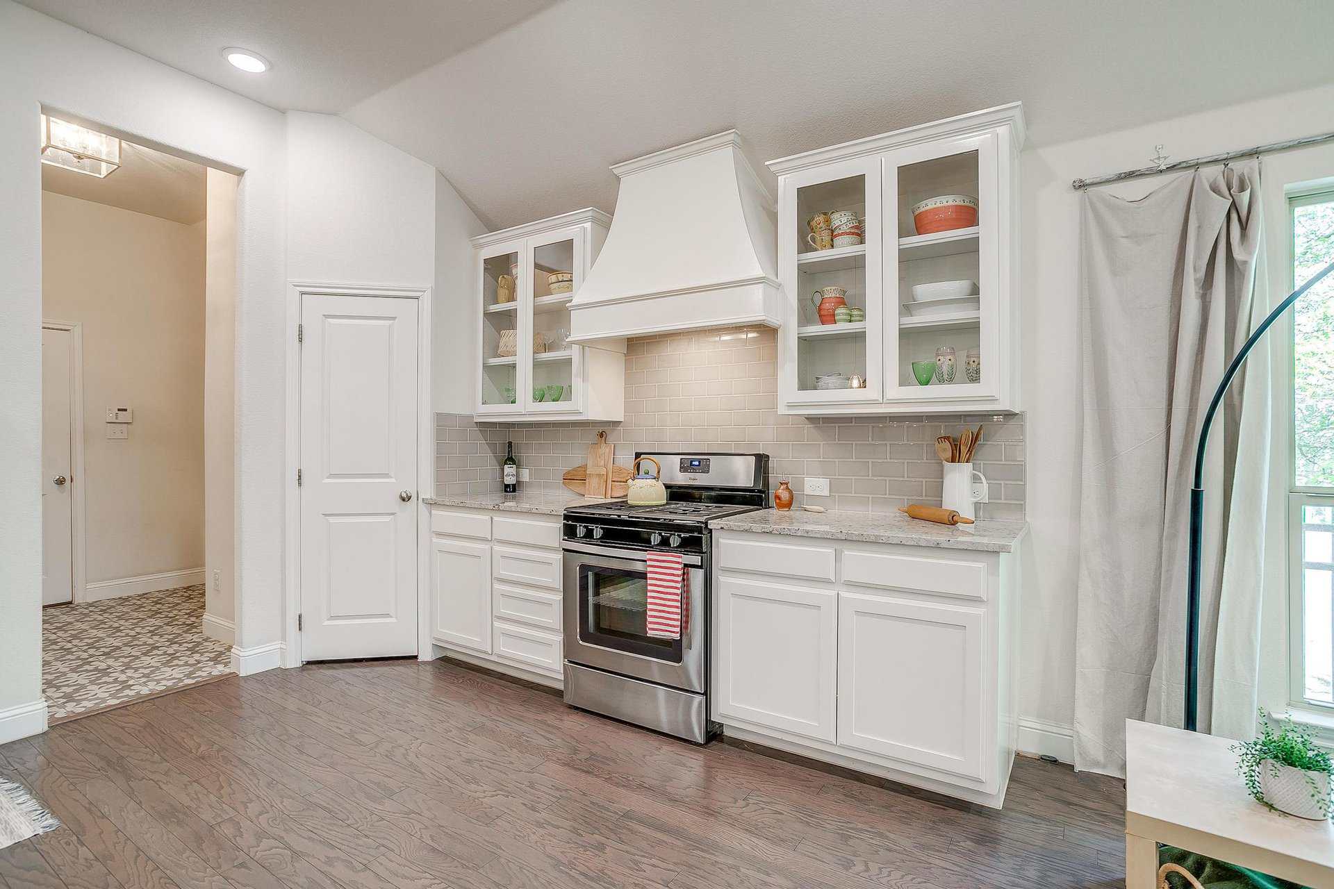 An image that shows 5220 Scott Rd (18 Of 58)
