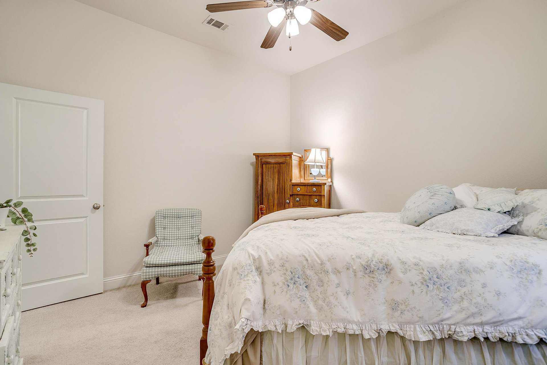 An image that shows 5220 Scott Rd (47 Of 58)