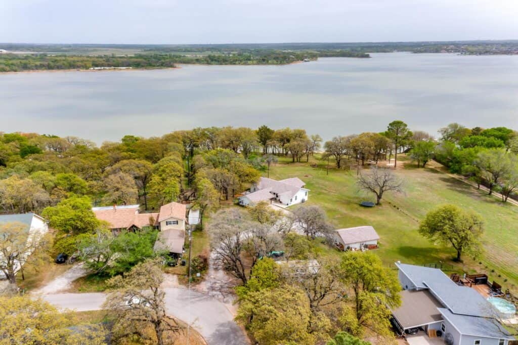 An image that shows 6955 & 6975 Allyn Drive (5 Of 20)