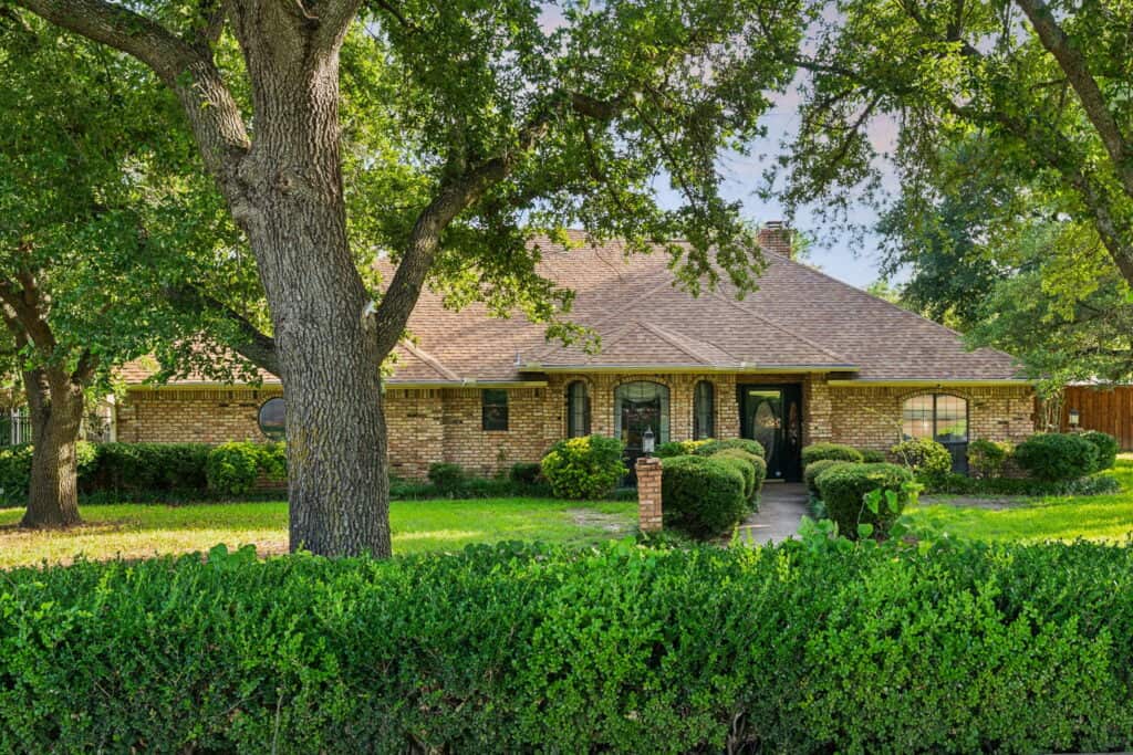 An image that shows 00 1 Web Or Mls 7423 Elman Ln 1