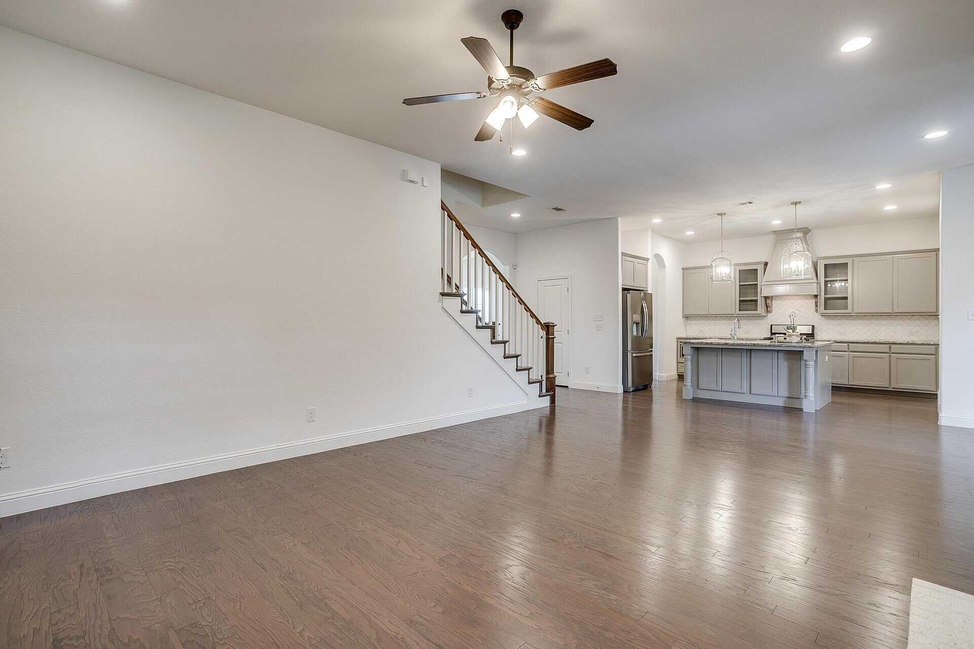 An image that shows 301 Bluestem Ln (19 Of 42)