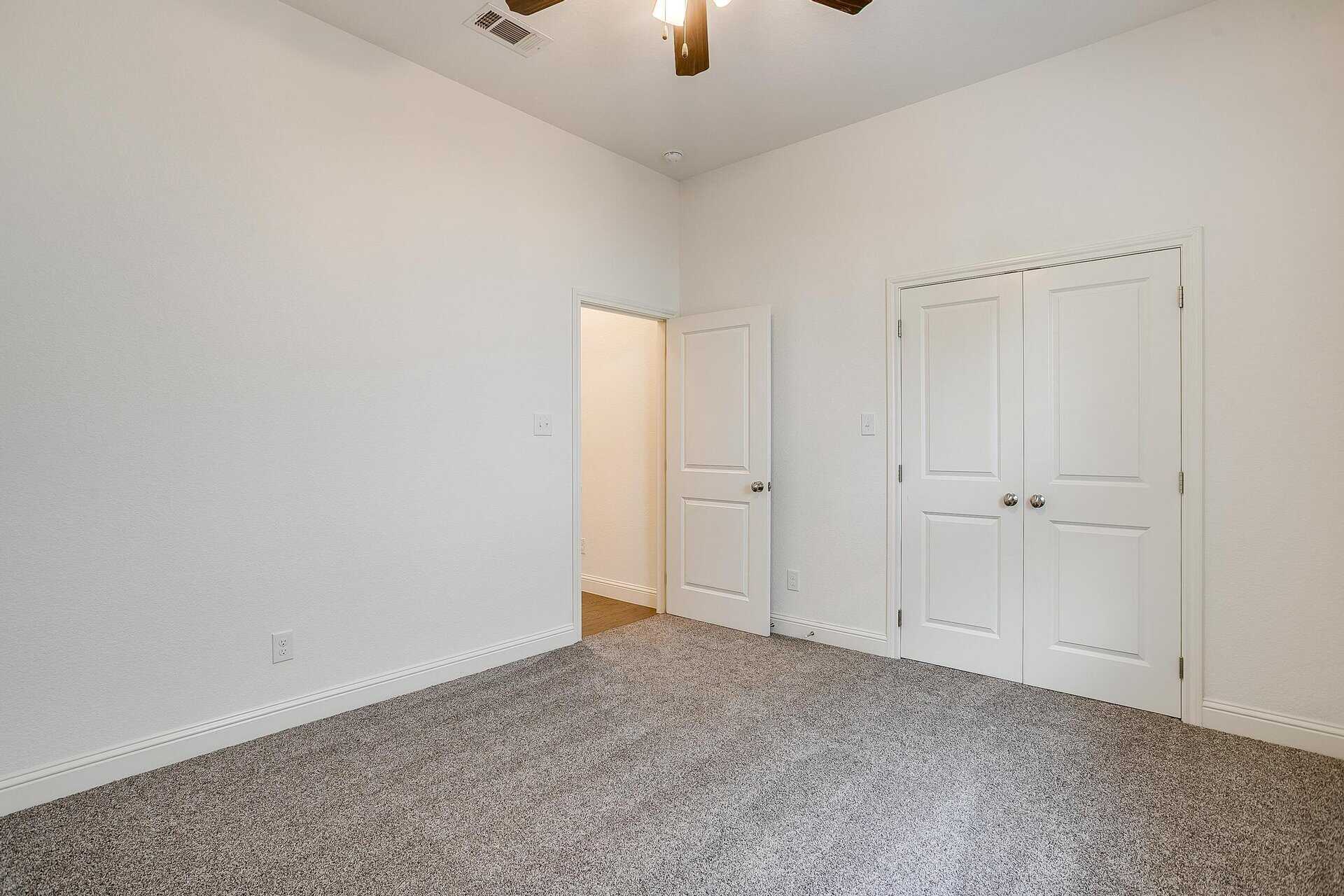 An image that shows 301 Bluestem Ln (29 Of 42)