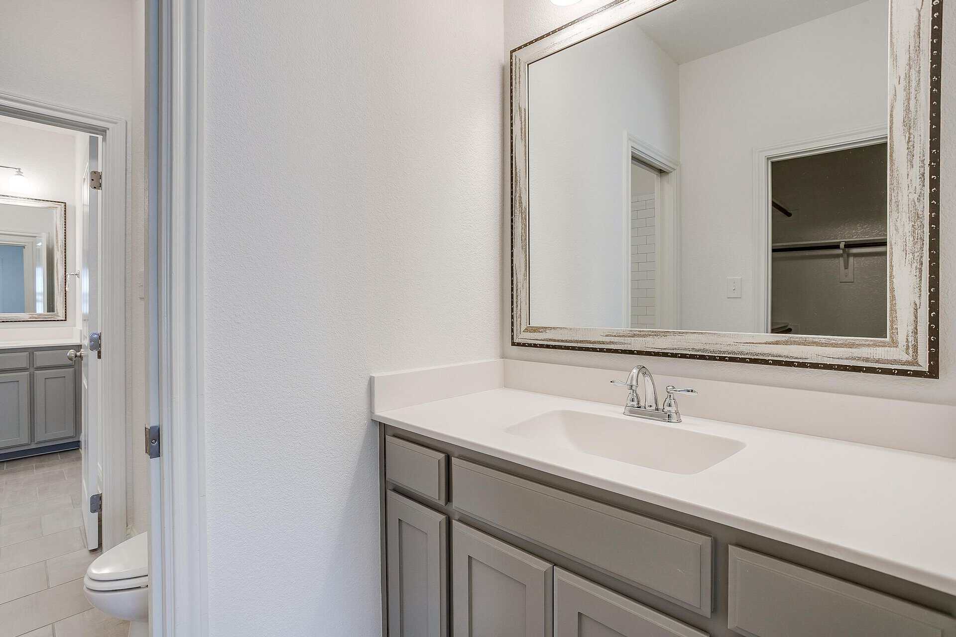 An image that shows 301 Bluestem Ln (38 Of 42)