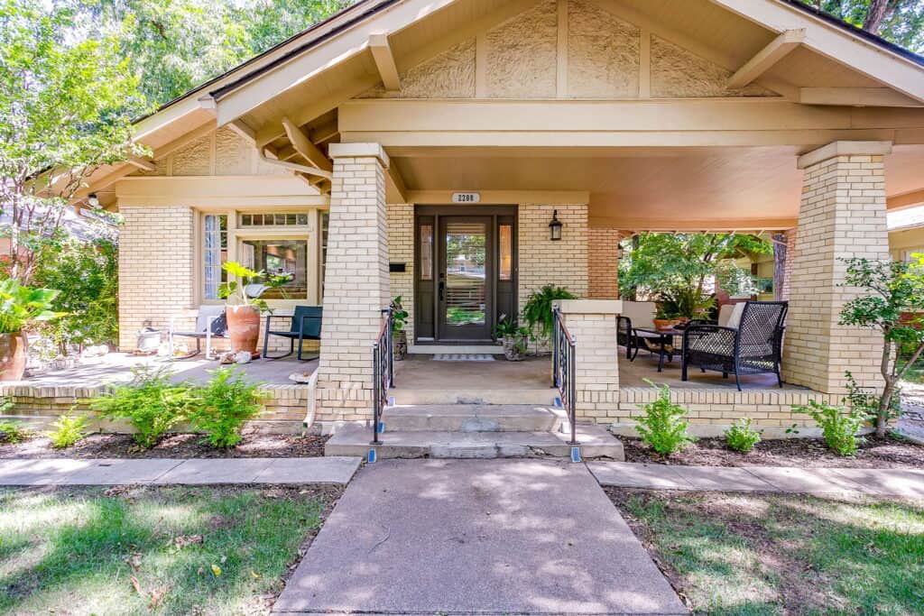An image that shows 2208 Edwin St (5 Of 42)
