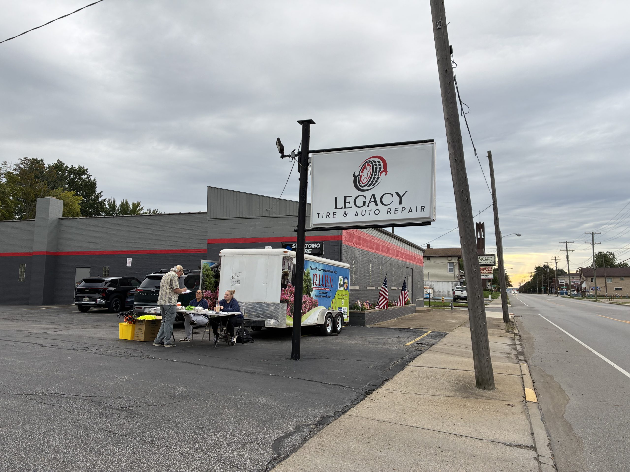 Legacy Mahoning Avenue Clean up: Brings the Community Together