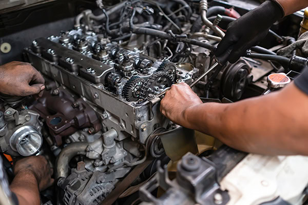 Engine repair and maintenance for trucks and commercial vehicles.