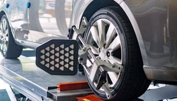 Tire alignment service at Mécanique E.G.L. for optimal vehicle performance.