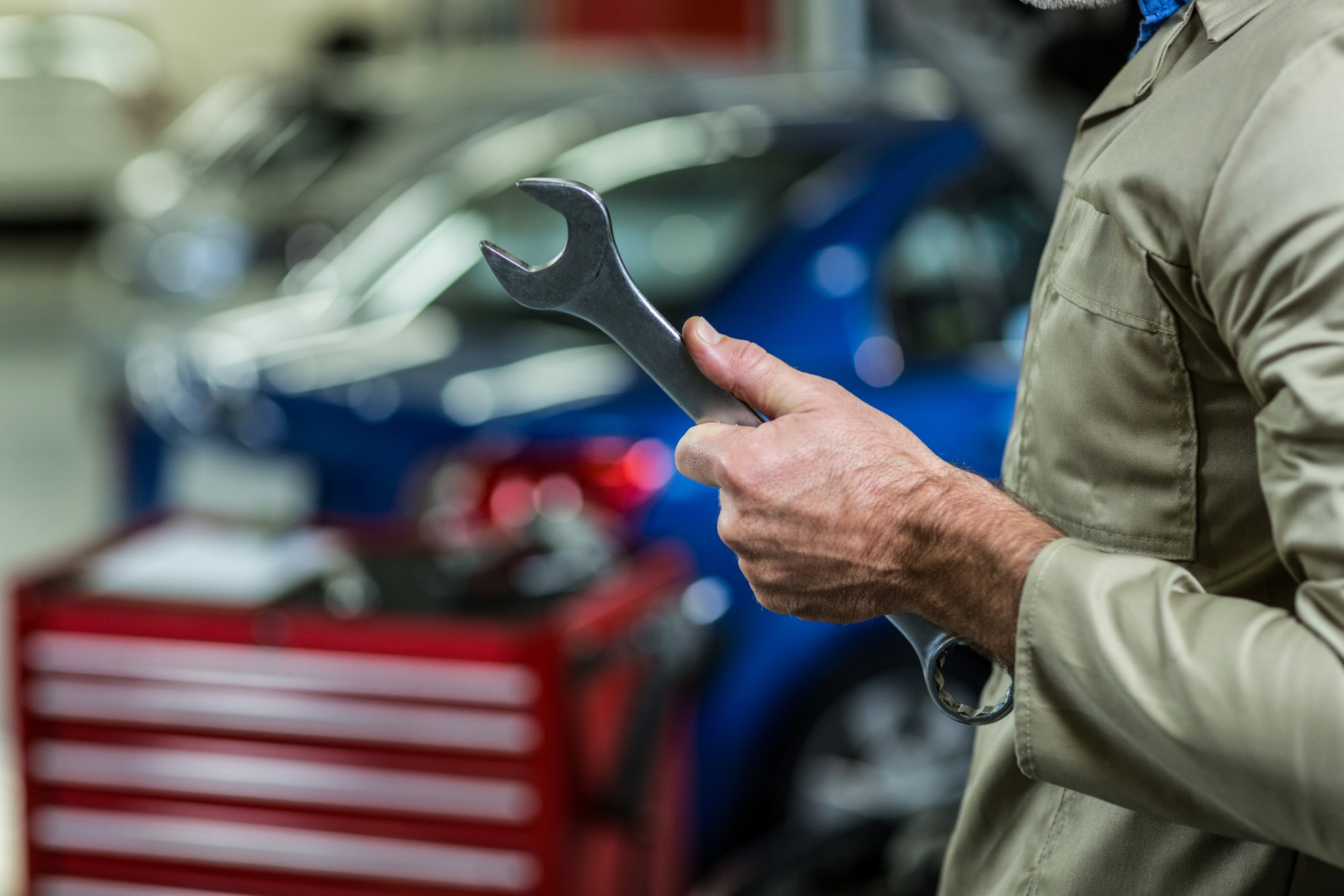 Tools for vehicle maintenance
