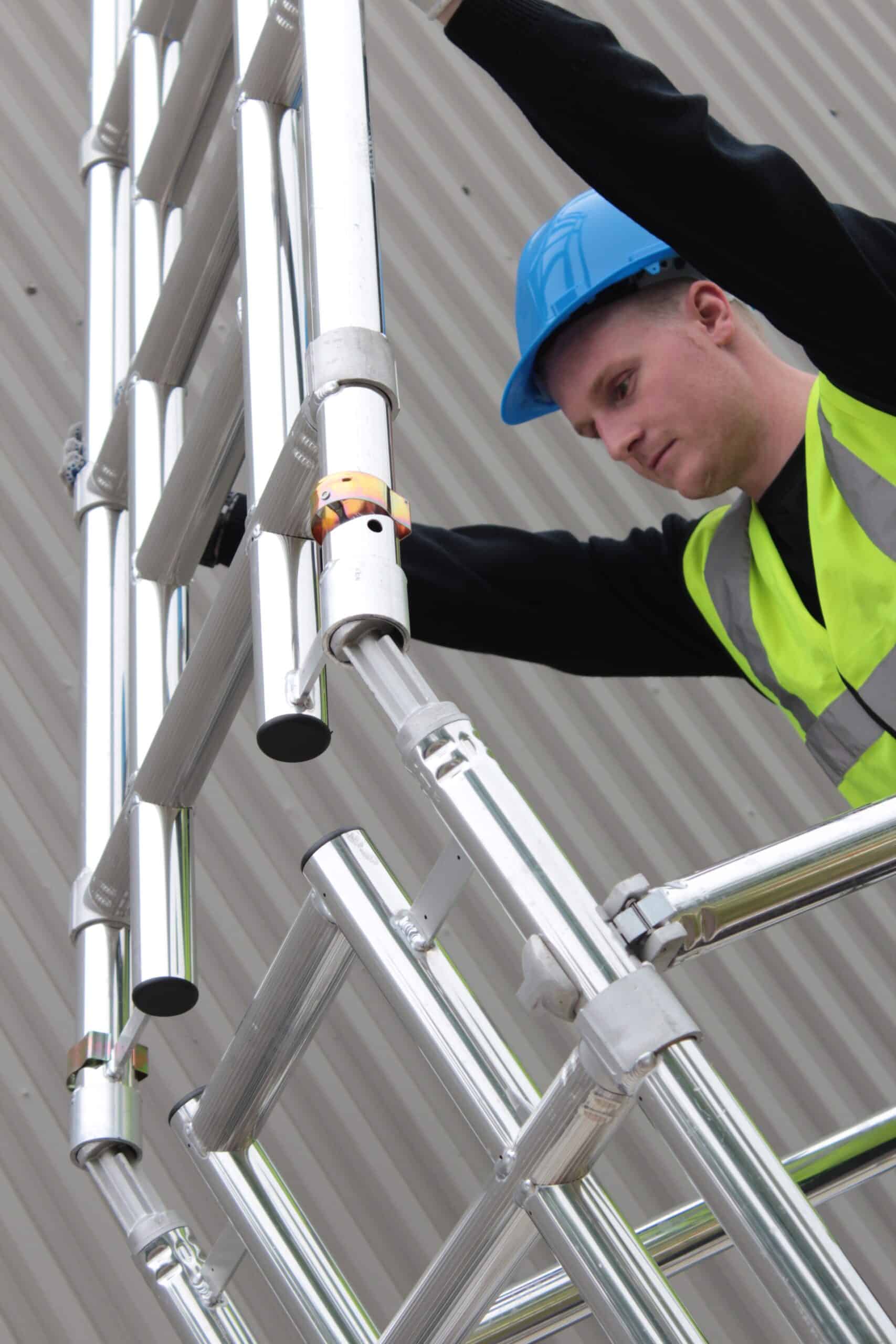 3T Ladder Frame Aluminium Scaffold Tower for Safe Access - Image 3