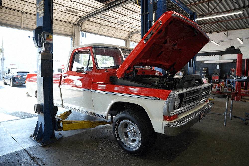 Full-service auto service in Orlando FL at Orlando Auto Repair — ASE Master Technicians, NAPA warranty, all makes and models, 3327 W Colonial Drive