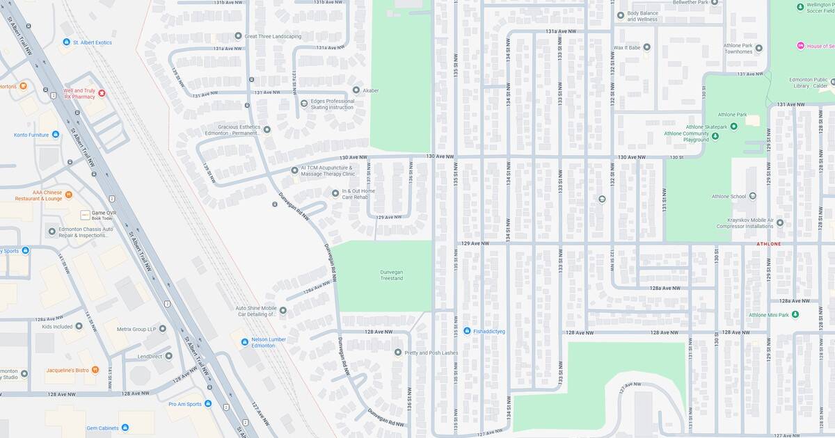 Detailed city map showing streets, parks, and transit options for urban navigation.