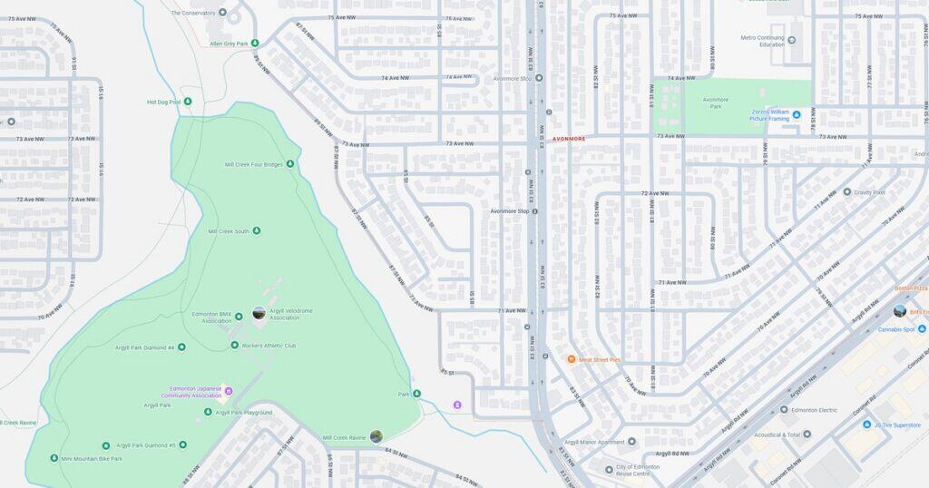 Map of Sunset Park with nearby streets and green zones in a city setting.