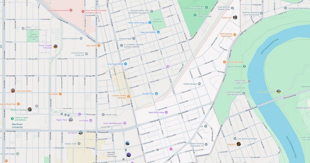 Detailed map of Moscow city highlighting major streets, parks, and landmarks for navigation and travel planning.
