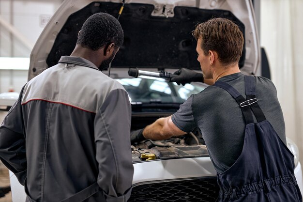 Auto AC and Heating Repair Experts for Year-Round Comfort.