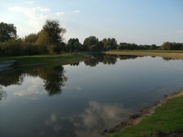 renewables first - pershore weir hydro scheme commissioned