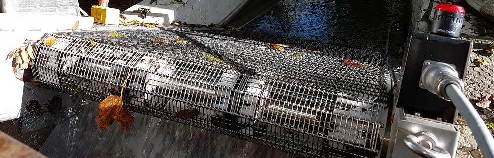 Self-cleaning water intake screen - Renewables First