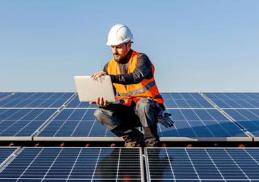 solar pv operations & maintenance services