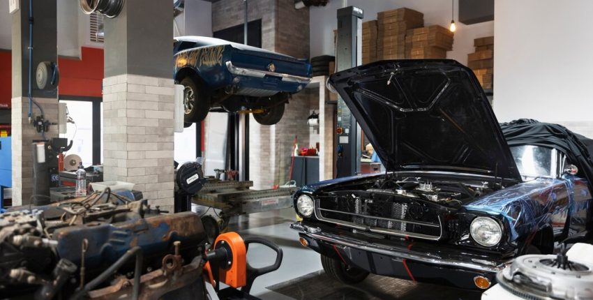Auto Repair Shop: Classic Car Restoration & Maintenance.