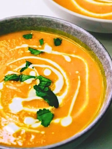 Thumbnail image of vegan pumpkin soup.