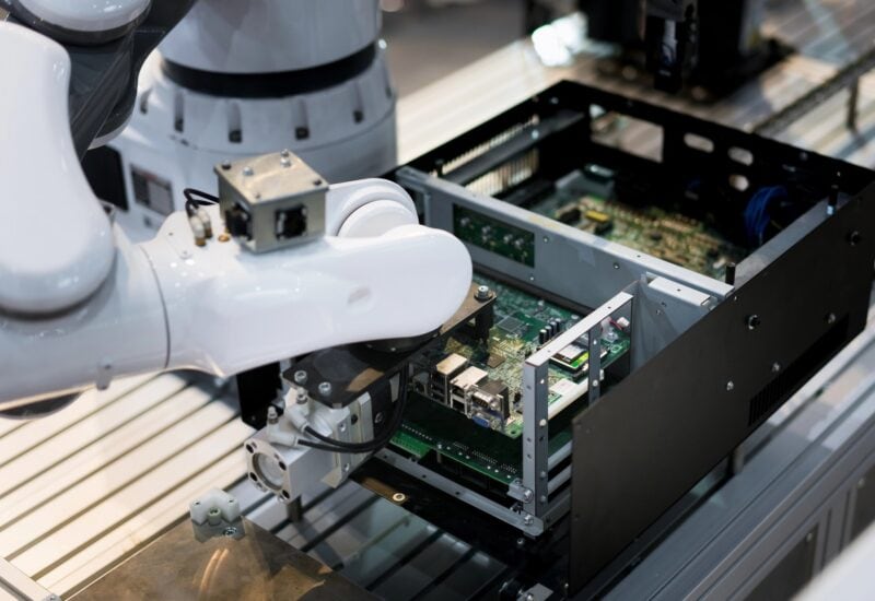 An image that shows Hightech