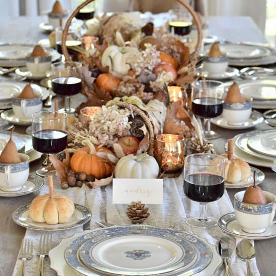 Fall-Inspired Halloween Table