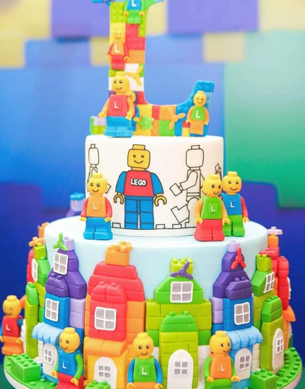 Minifigure Cake
