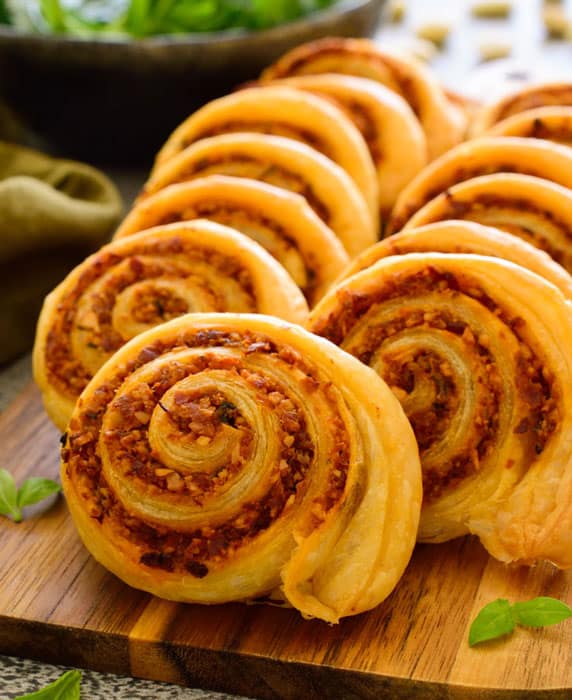  Vegan Pinwheels with Sun-Dried Tomato Pesto