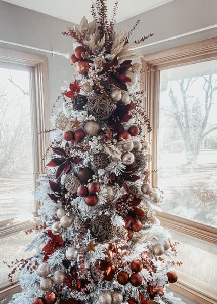 Fall-Inspired Christmas Tree
