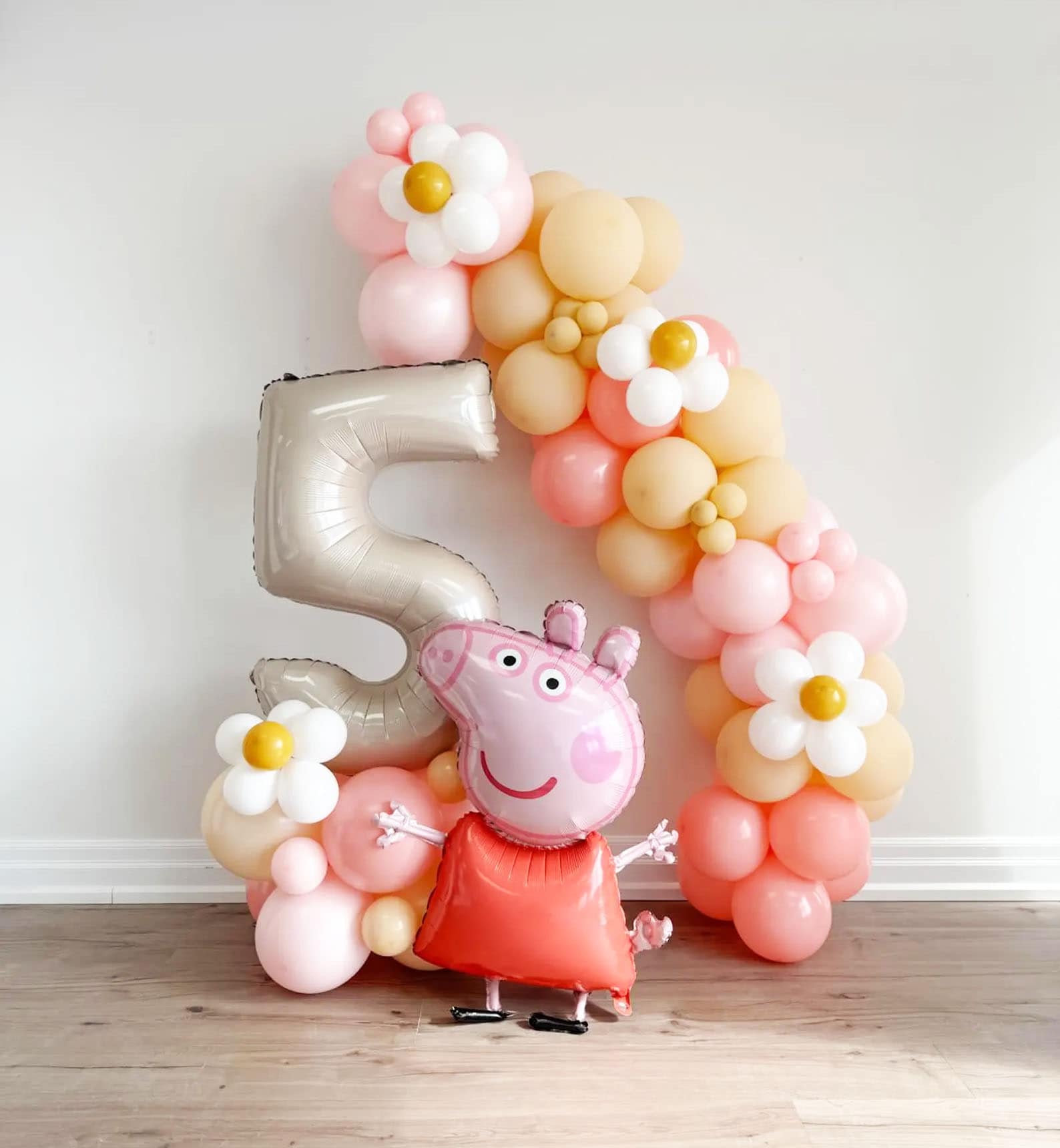 Peppa Balloon Garland