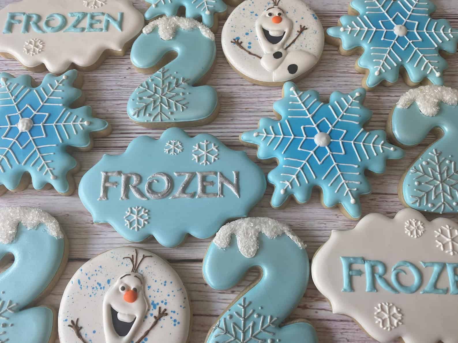 Frozen themed cookies