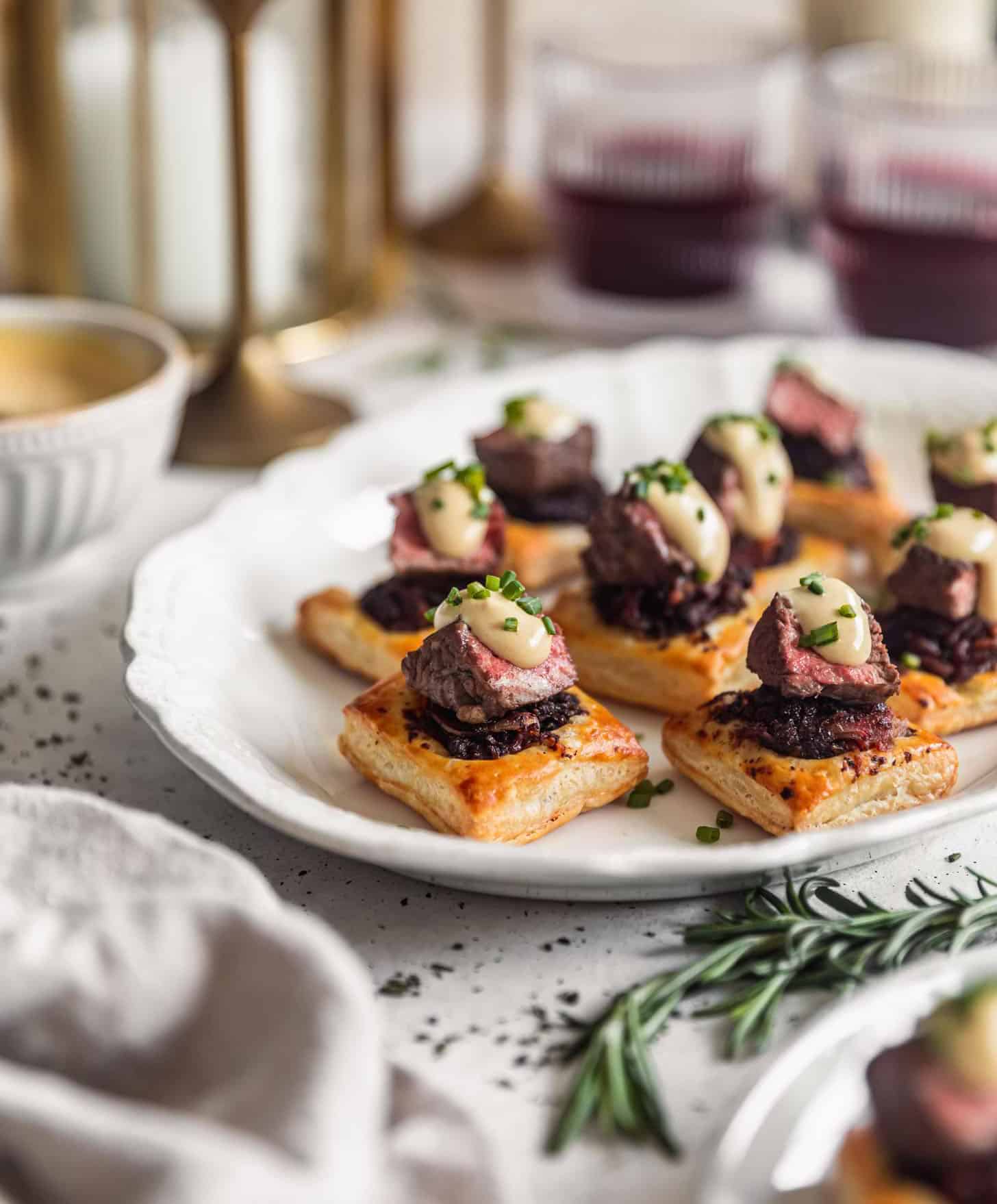 mini beef Wellington bites