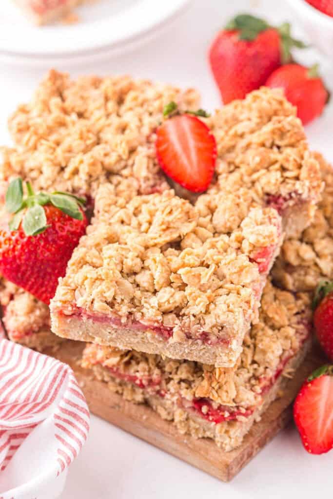 Strawberry Oatmeal Bars