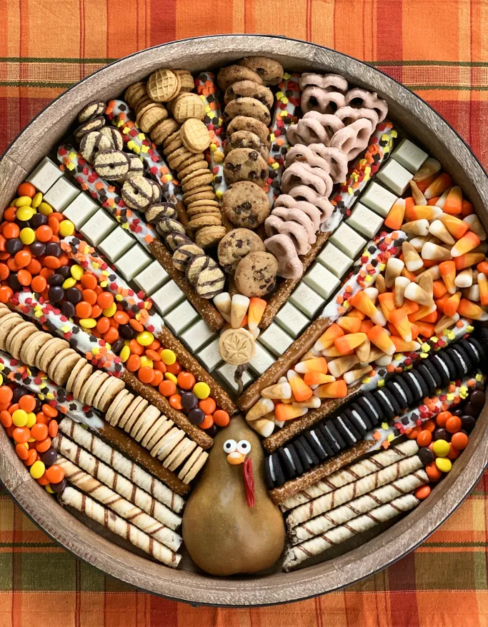 Thanksgiving Dessert Grazing Board
