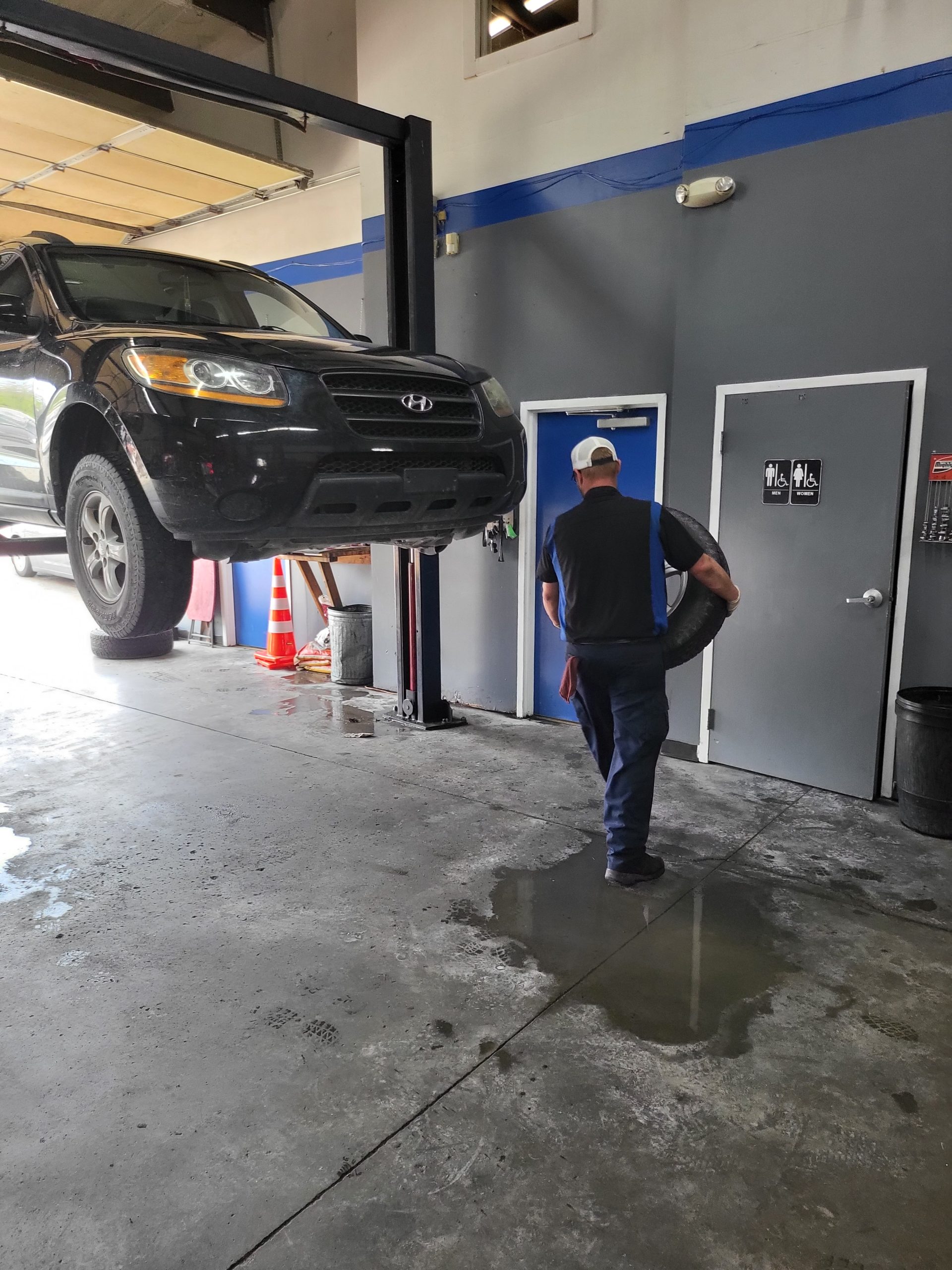 Transmission Trouble: How to Spot the Warning Signs Before You’re Stranded in Murfreesboro