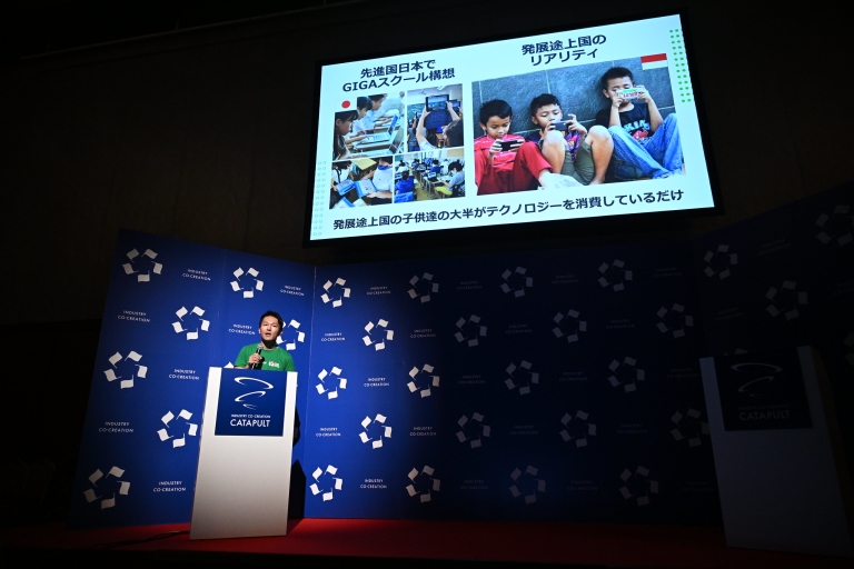 徳永は、今回ソーシャルグッド・カタパルトにインドネシアの起業家として初めて登壇