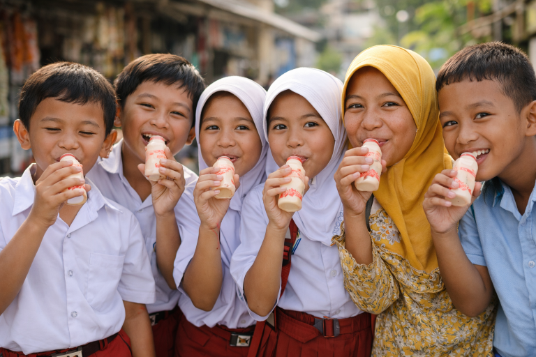 ヤクルトの事業展開：家庭用から教育・健康文脈へ